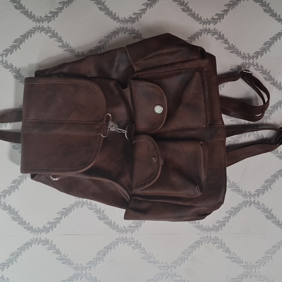 Backpack. - Picture 2 of 6